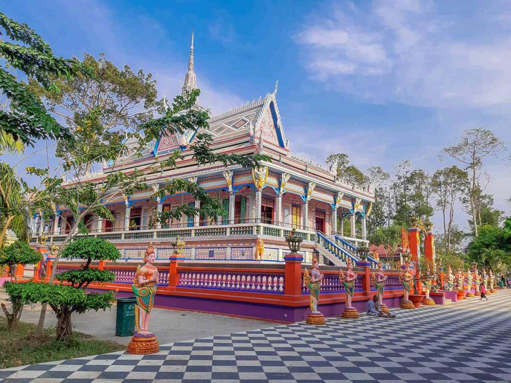 Khmer Pagodas in Soc Trang - Top pagodas you must visit