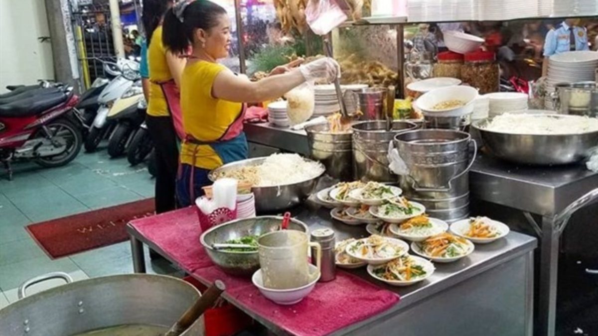 Vietnamese Food Ho Chi Minh - The city of cuisine interference (2022)